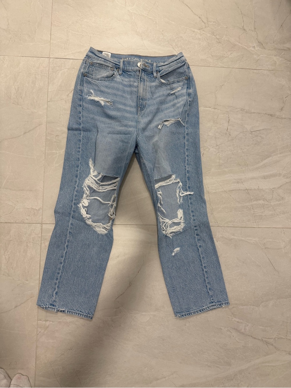 American Eagle Outfitters Light Blue Distressed Boyfriend Jeans
